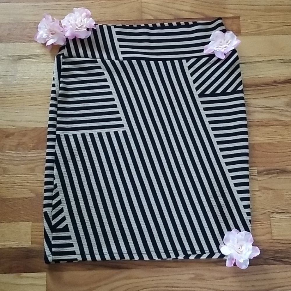 Cassie skirt